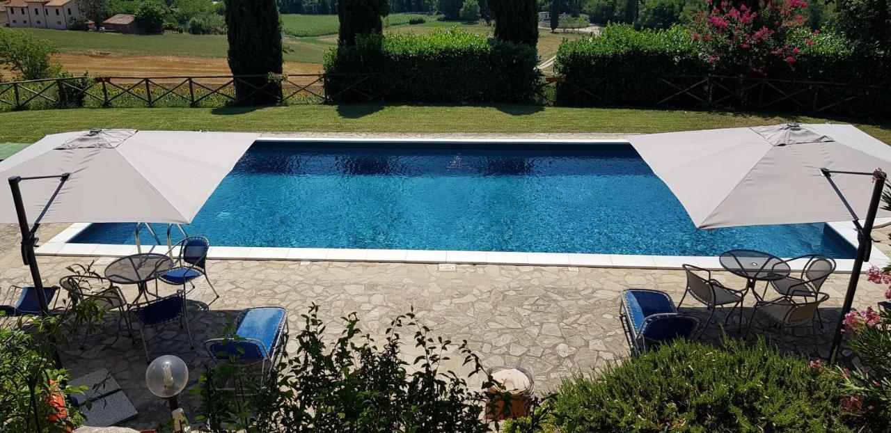 Case In Campagna Con Piscina A Todi Dış mekan fotoğraf